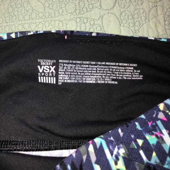 NWOT VS Knockout Tights - Picture 4 of 5
